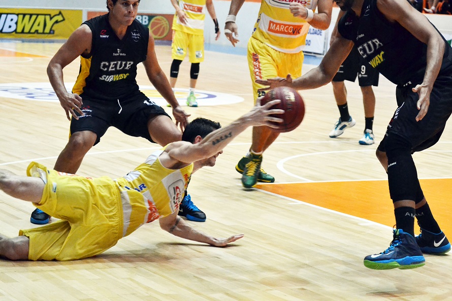 Campo Mourão Basquete x CEUB Segundo Jogo 2 (1)