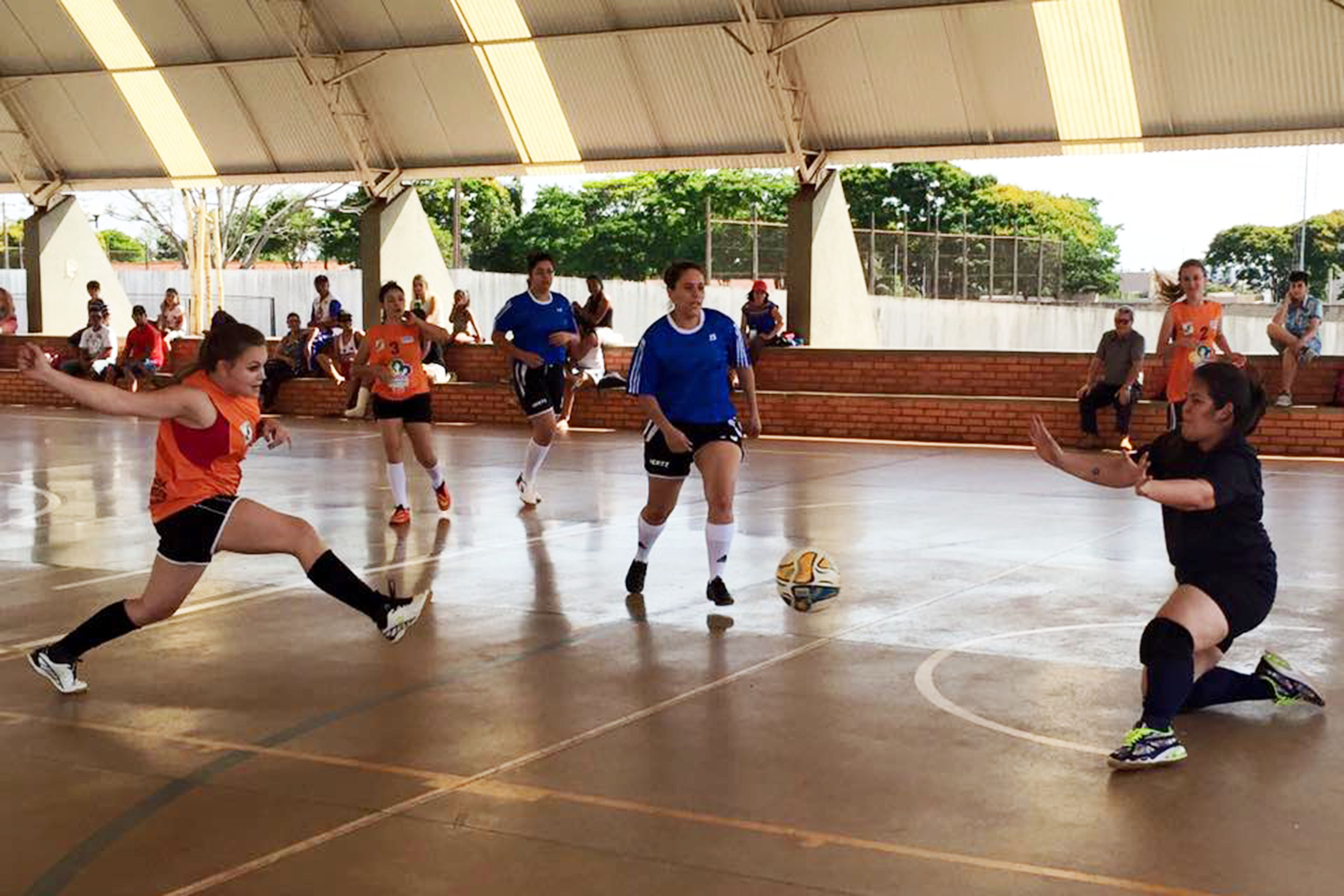 Futsal Feminino - Centro da Juventude 4