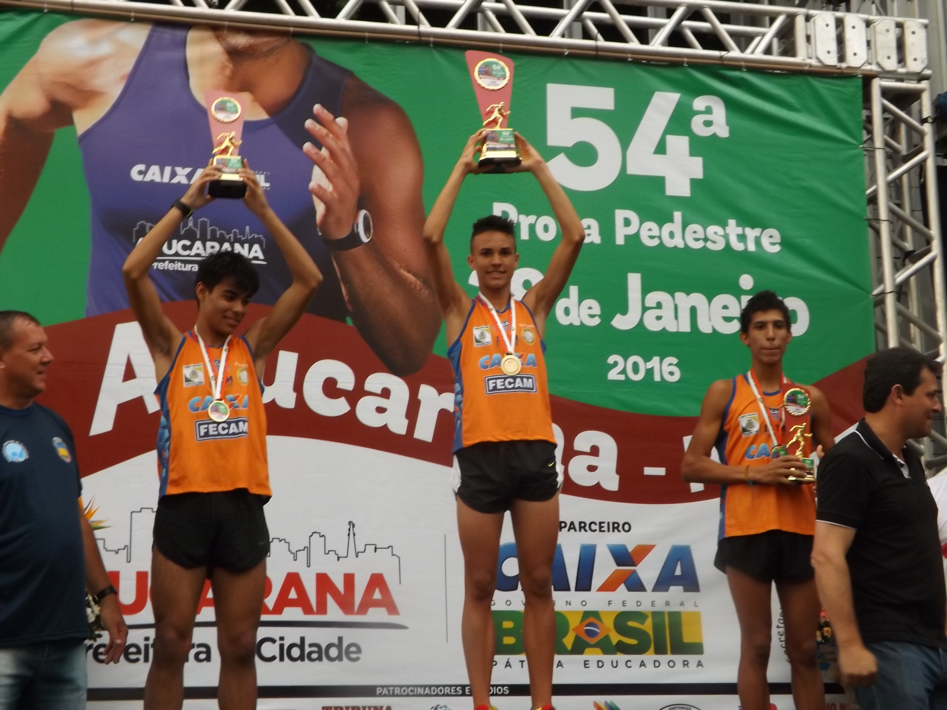 Atletas mourãoenses conquistam 1º, 2º e 3º lugares.