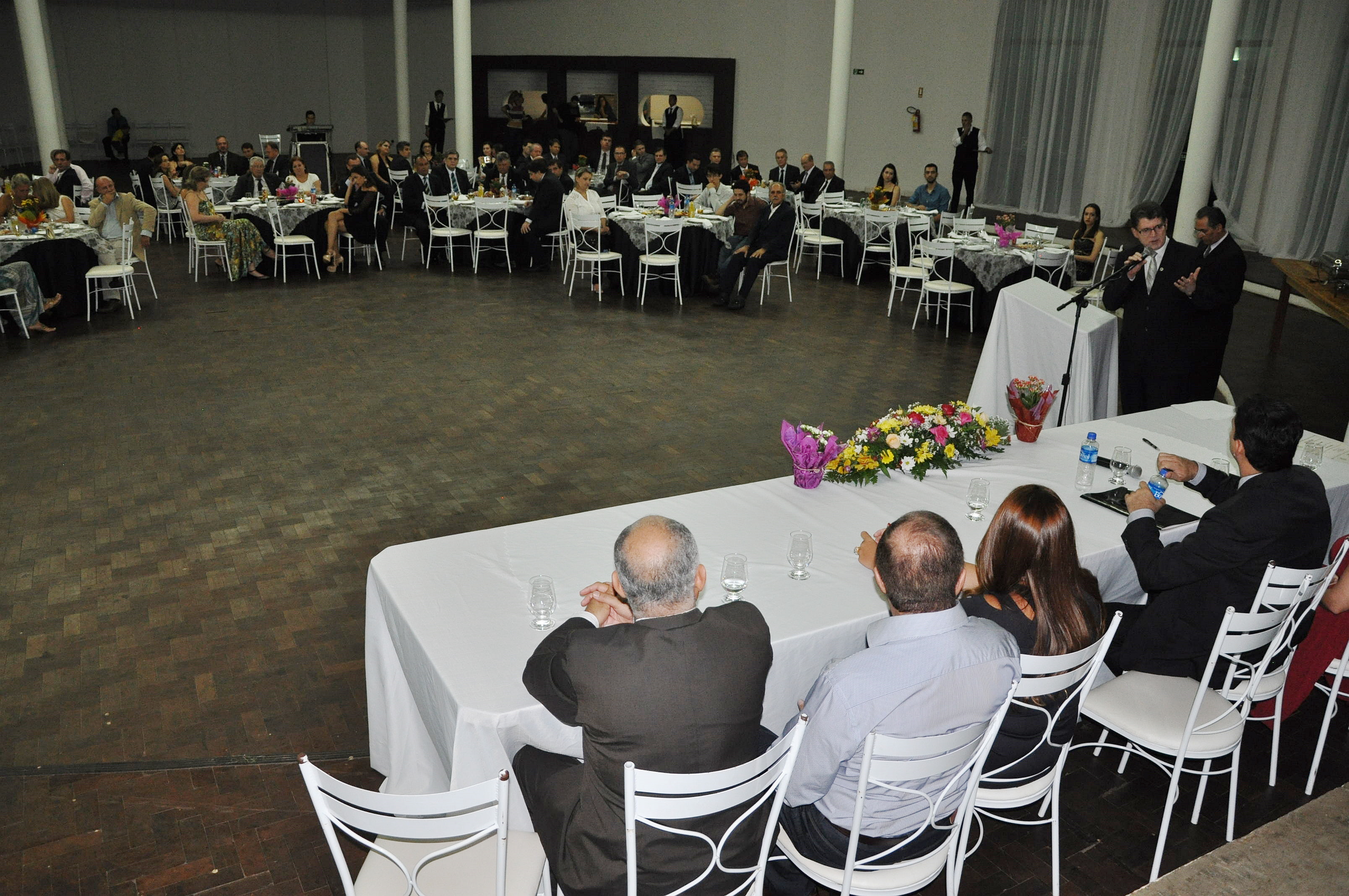 O presidente da Fecopar Divanzir Chiminácio discursou no evento