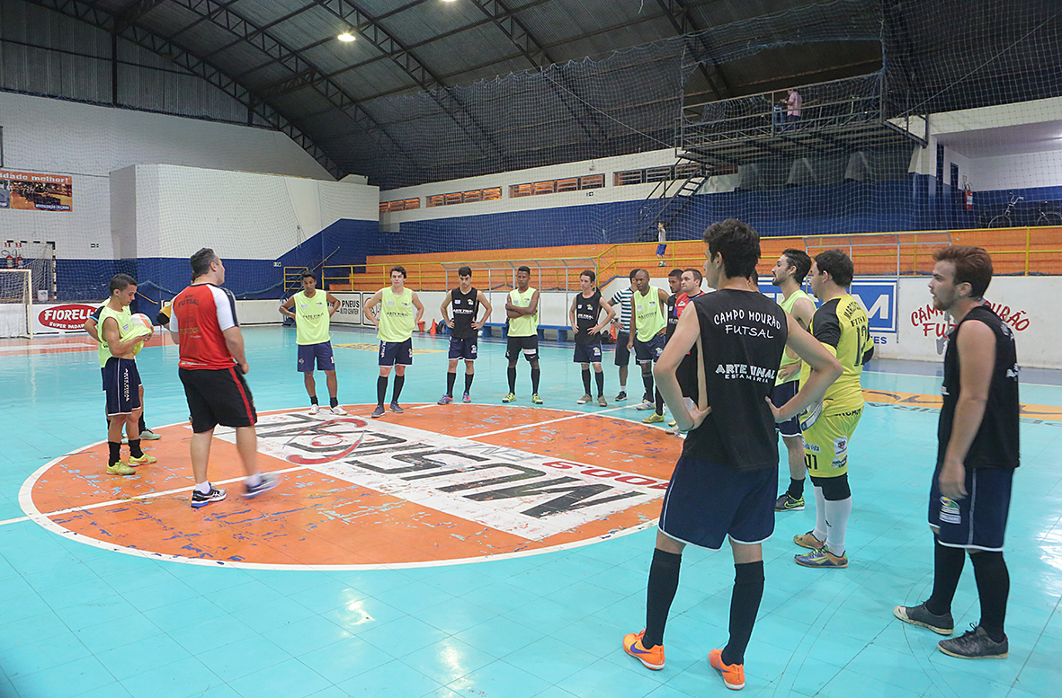 Equipe de Marcio Rinaldo estreia neste sábado.