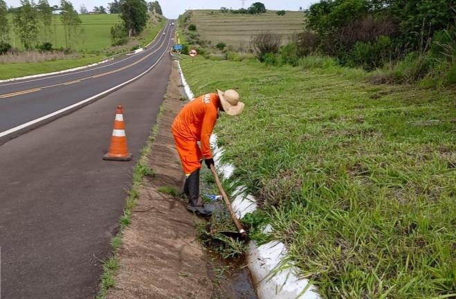 DNIT realiza obras de manutenção em rodovias federais da região de Campo  Mourão - Blog do Raoni